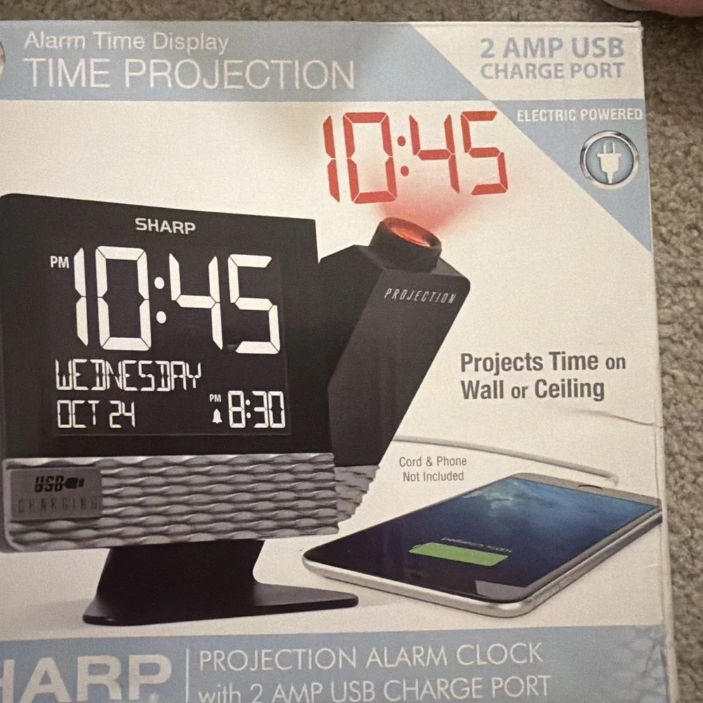 SHARP ALARM CLOCK Time Display Wall Projection w 2Amp USB Charger Port